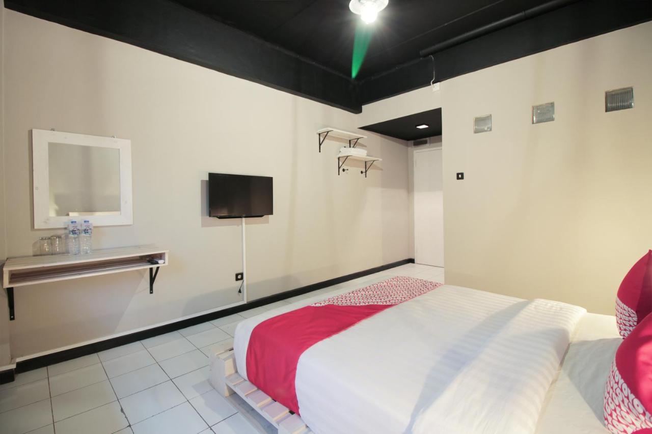 Oyo 260 Home 33 Bandung Exterior foto